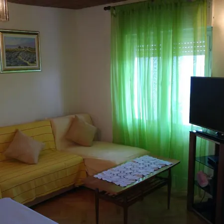 Lejlighed With Sea View And Balcony